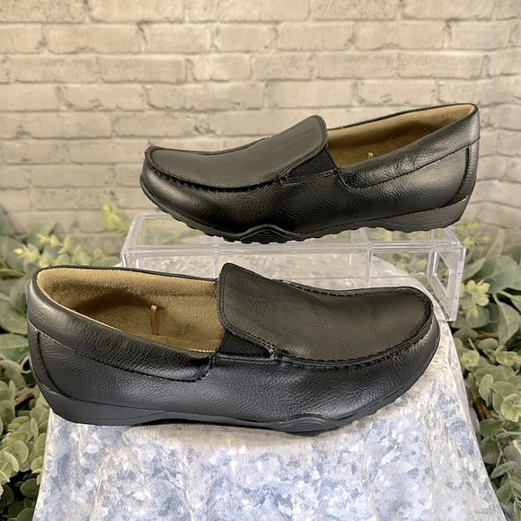 The Children’s Place Black Faux Leather Slip-on Casual Dress Shoes Boys 6M🖤EUC - Picture 4 of 9